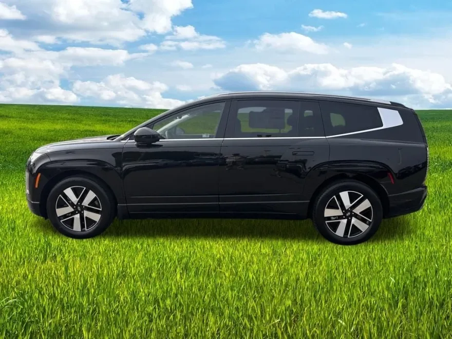 2026 Hyundai Ioniq SEL photo 1