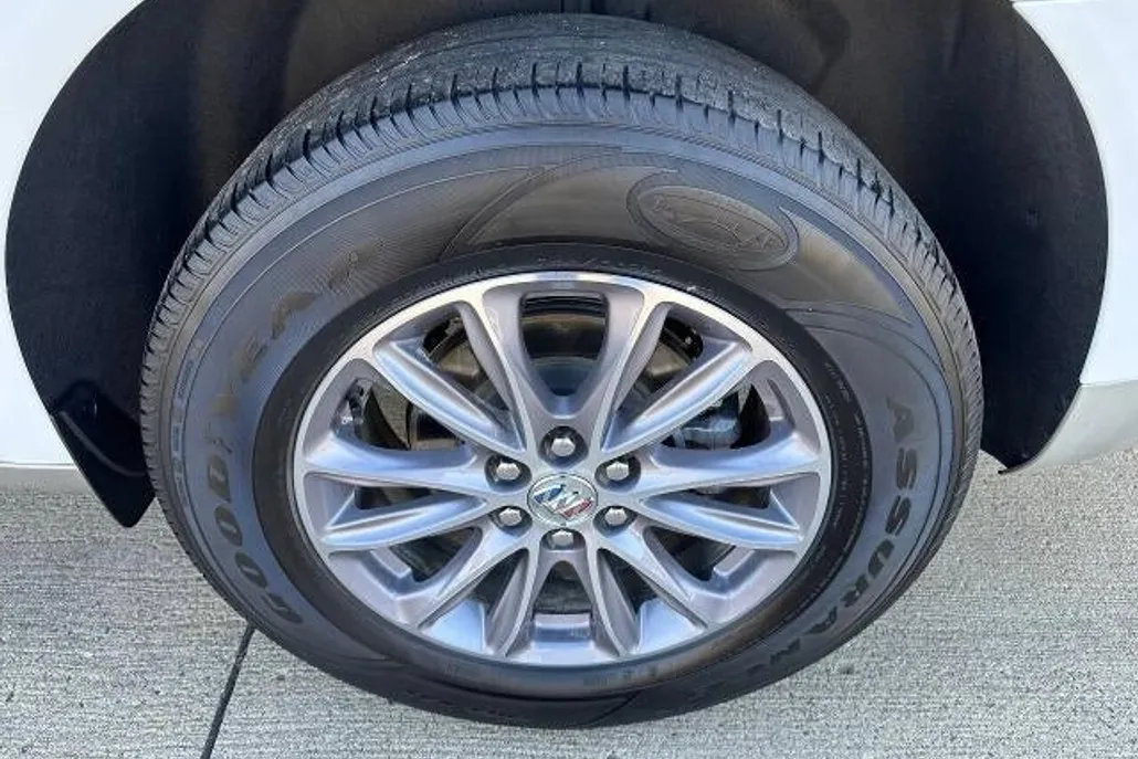 2024 Buick Enclave Premium photo 1