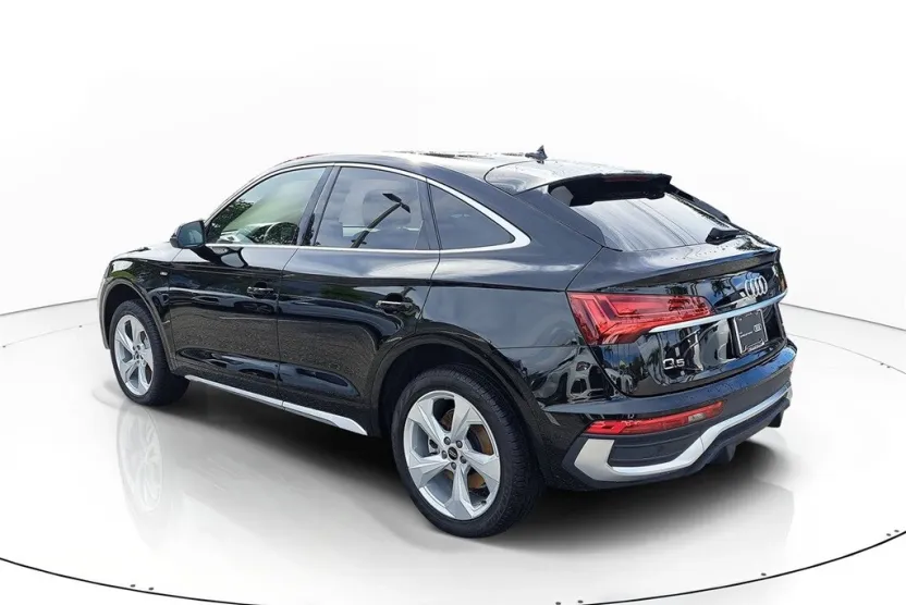 2024 Audi Q5 Sportback 45 S line Premium Plus photo 1