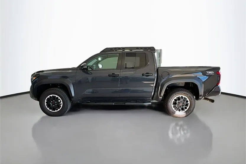 2025 Toyota Tacoma TRD Off-Road 4x4 Double Cab photo 1