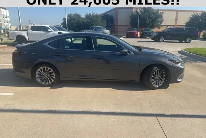 2024 Lexus ES 350 Ultra Luxury photo 1
