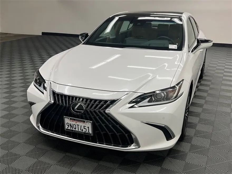 2025 Lexus ES 350 photo 1