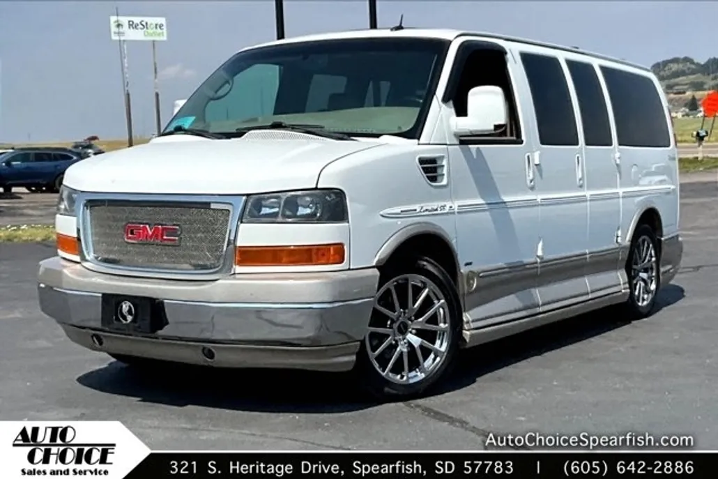 2011 Gmc Savana Cargo photo 1