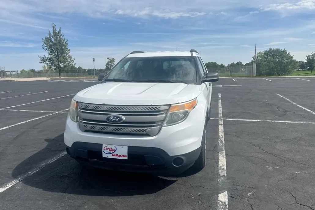 2015 Ford Explorer Sport photo 1