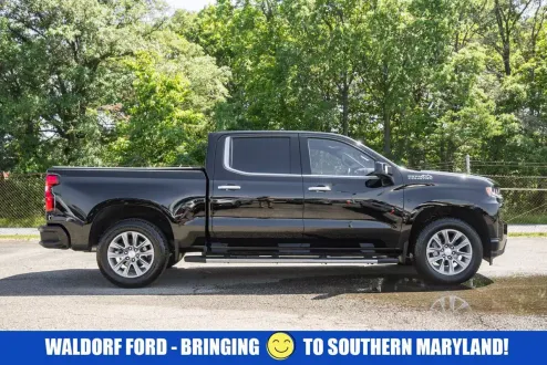2021 Chevrolet Silverado 1500 High Country photo 2