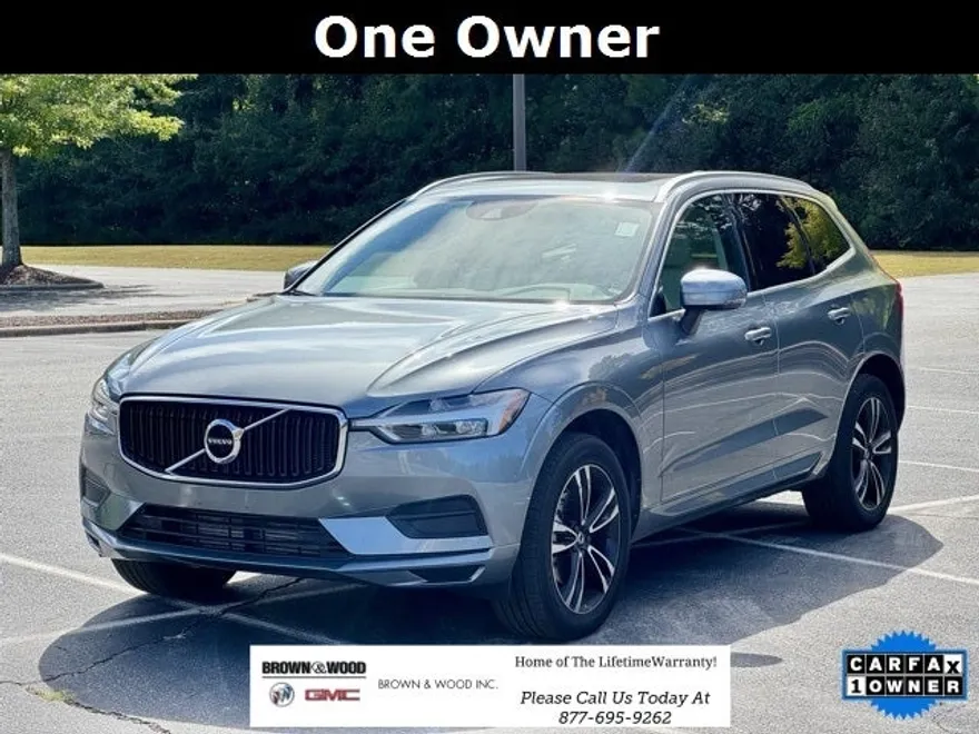 2020 Volvo XC60 T5 Momentum photo 1