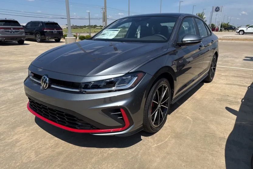 2025 Volkswagen Jetta GLI 2.0T Autobahn photo 1