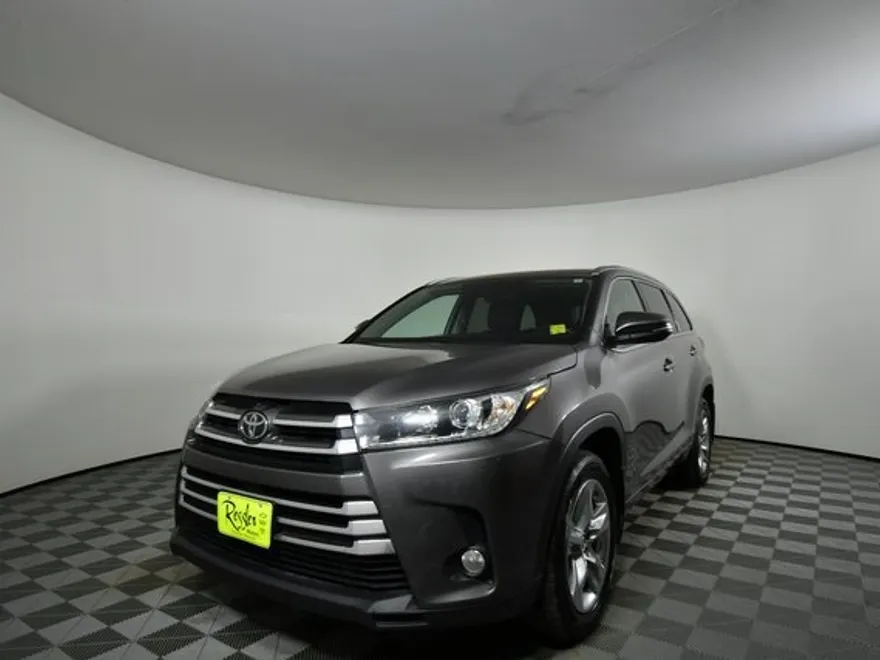 2018 Toyota Highlander Limited photo 1