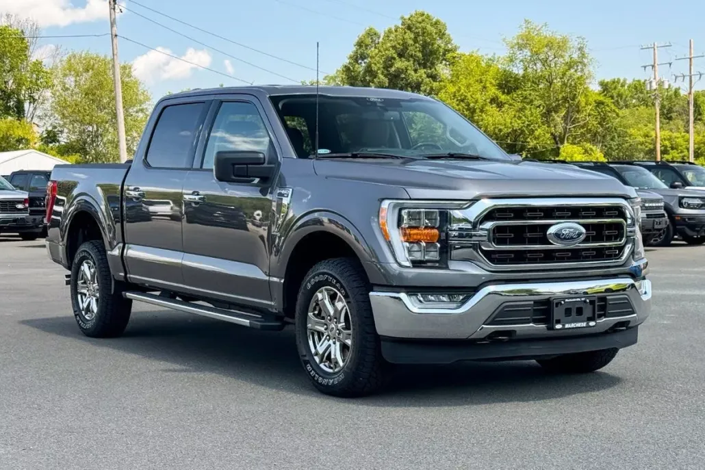 2022 Ford F-150 XLT photo 1