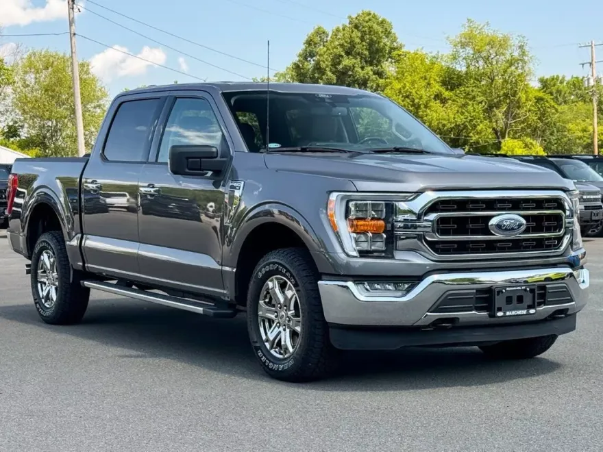 2022 Ford F-150 XLT photo 1