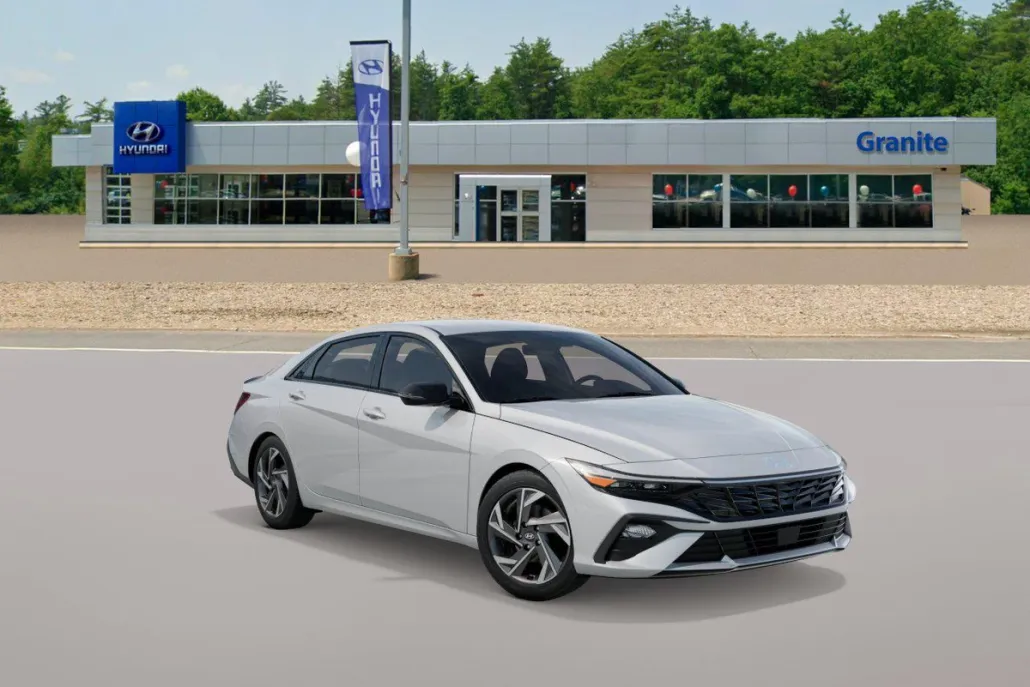 2025 Hyundai Elantra SEL Sport photo 1