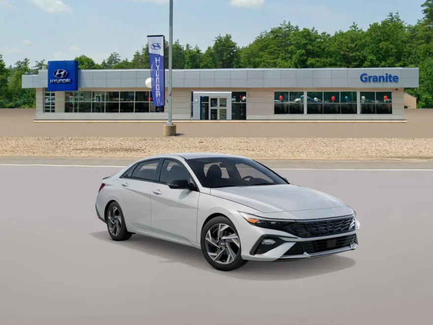 2025 Hyundai Elantra SEL Sport photo 1