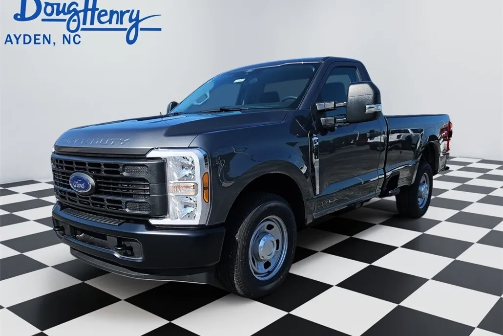 2025 Ford F-350 XL photo 1