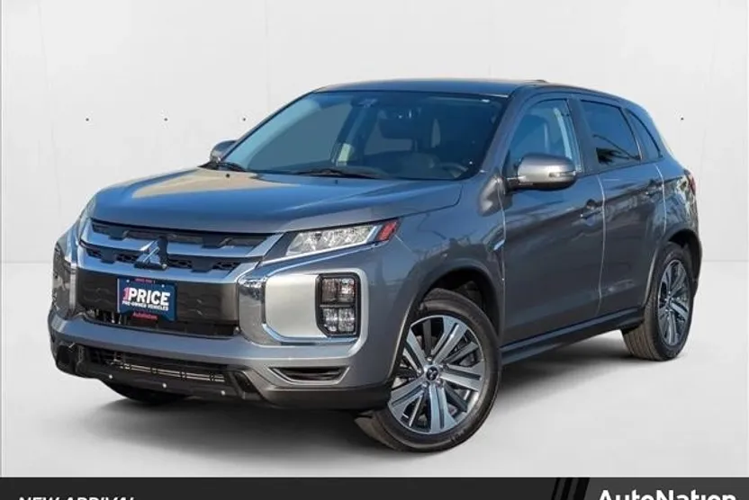 2022 Mitsubishi Outlander Sport SE photo 1