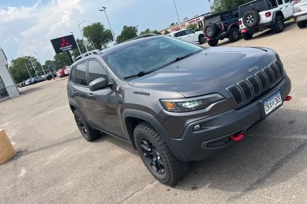 2020 Jeep Cherokee Trailhawk photo 1