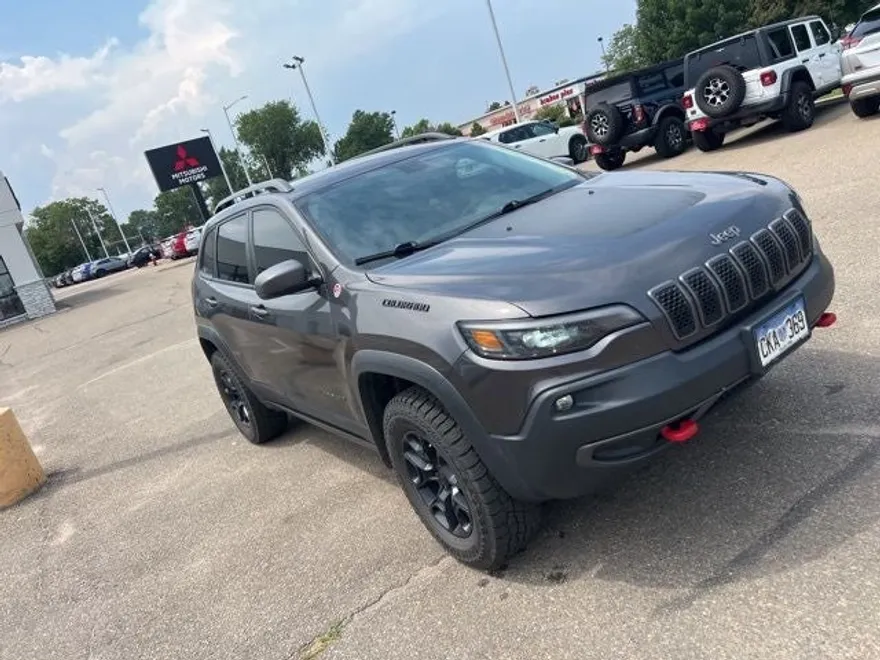 2020 Jeep Cherokee Trailhawk photo 1