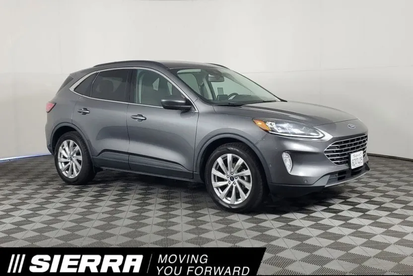 2022 Ford Escape Titanium Hybrid photo 1