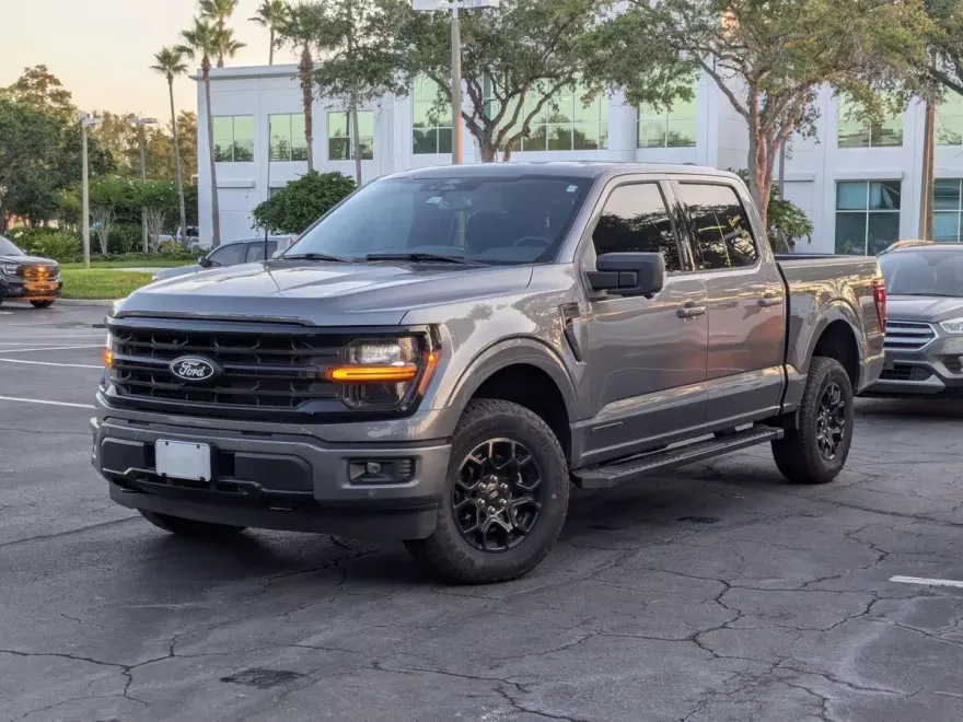2024 Ford F-150 XLT photo 1