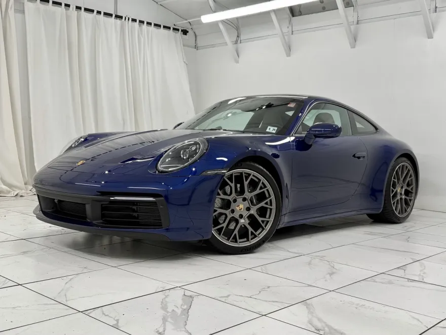 2024 Porsche 911 Coupe photo 1