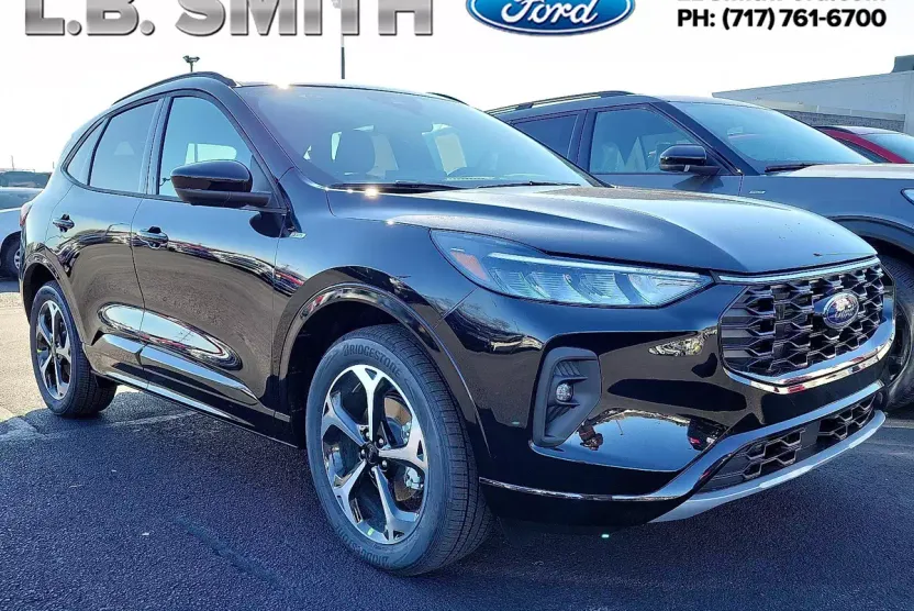 2024 Ford Escape ST-Line Select photo 1
