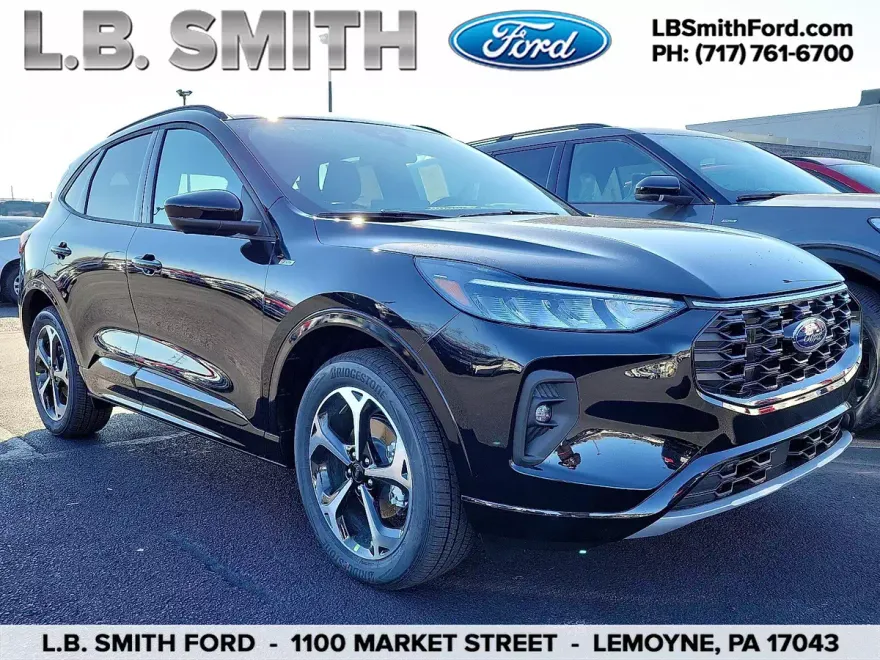 2024 Ford Escape ST-Line Select photo 1