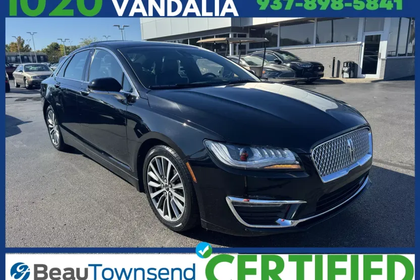 2020 Lincoln MKZ Standard photo 1