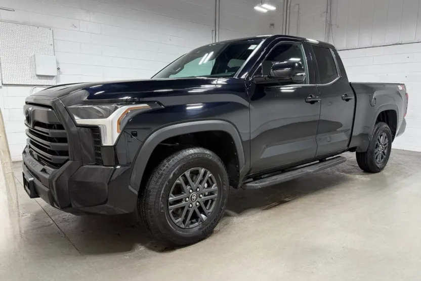 2025 Toyota Tundra SR5 photo 1