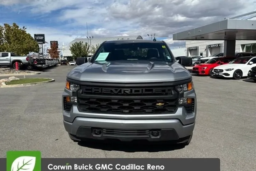 2025 Chevrolet Silverado 1500 Custom photo 1