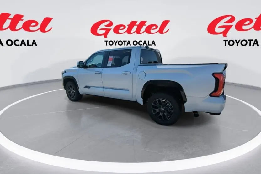 2025 Toyota Tundra Platinum photo 1