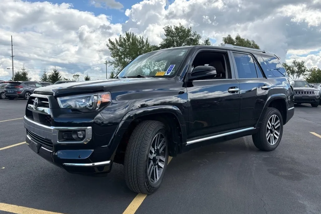 2021 Toyota 4Runner Limited photo 1