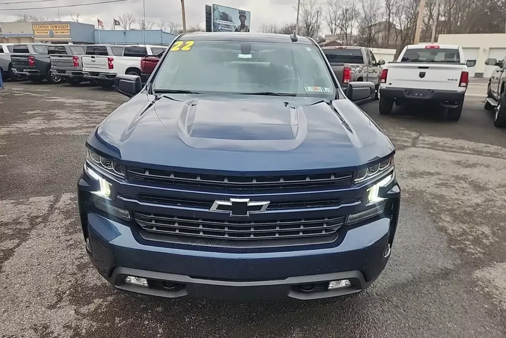 2022 Chevrolet Silverado 1500 RST photo 1