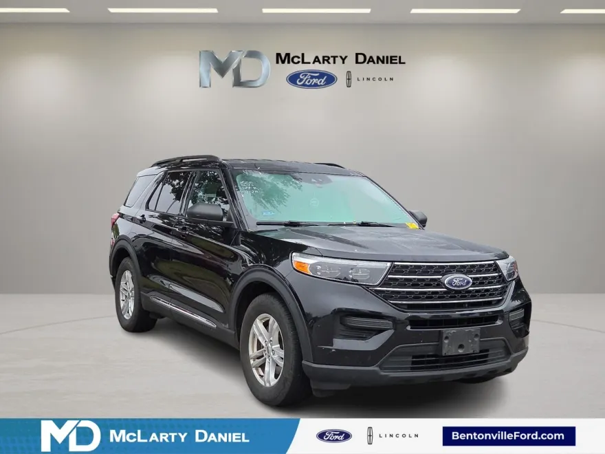2020 Ford Explorer XLT photo 1