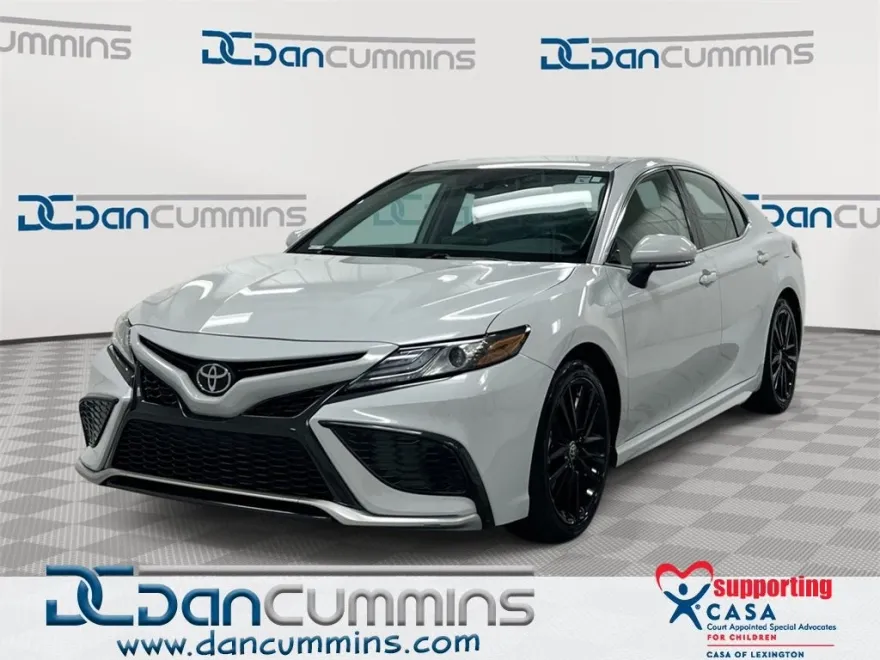 2023 Toyota Camry XSE photo 1