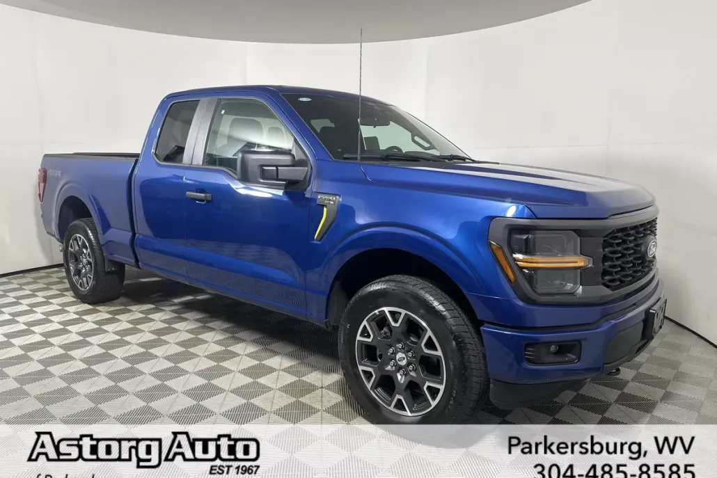 2025 Ford F-150 STX photo 1