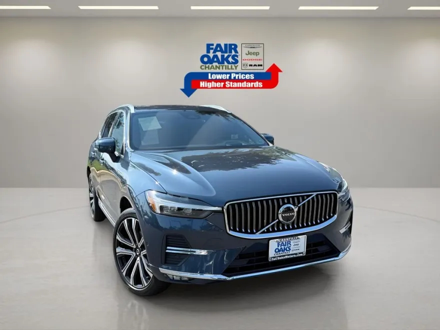 2023 Volvo XC60 B5 Ultimate photo 1