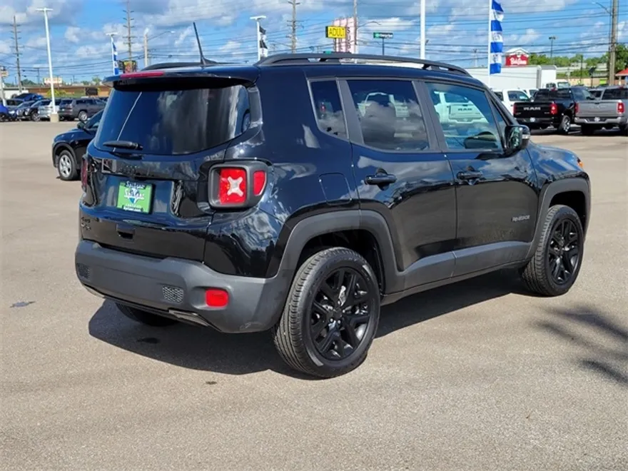 2022 Jeep Renegade Altitude photo 1