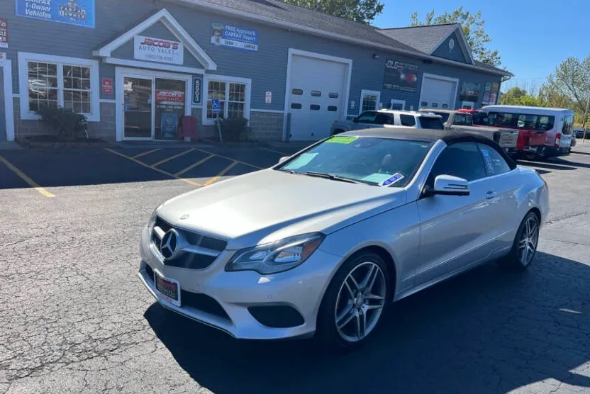 2014 Mercedes Benz E 350 photo 1
