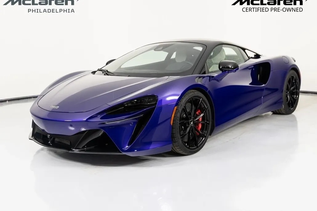 2023 Mclaren ARTURA photo 1