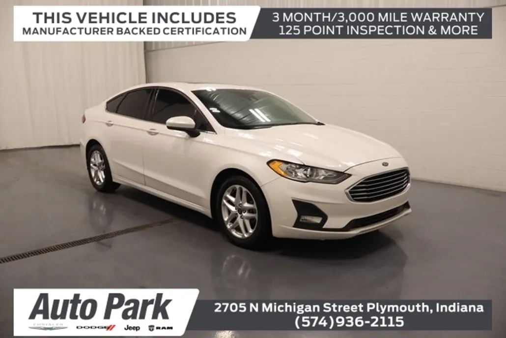 2020 Ford Fusion SE photo 1