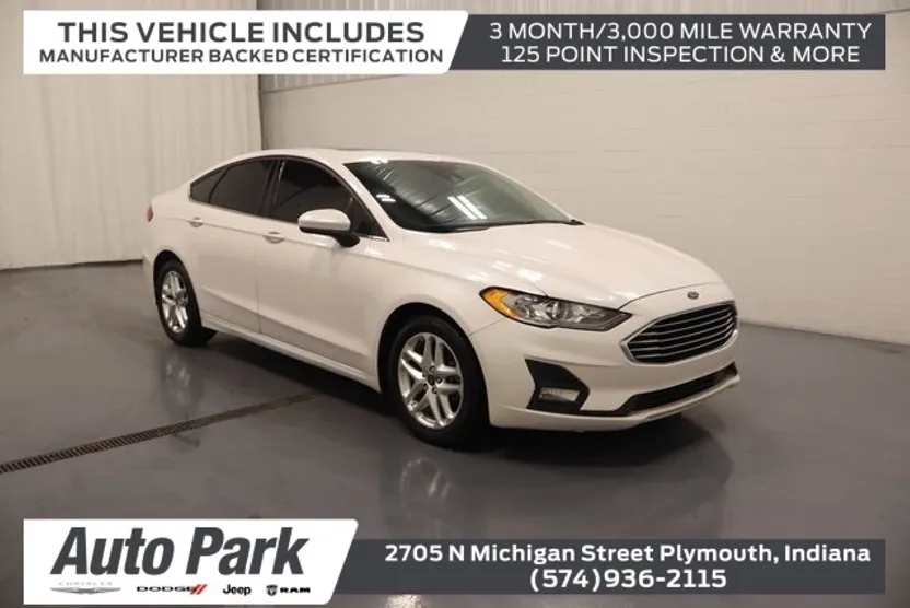 2020 Ford Fusion SE photo 1