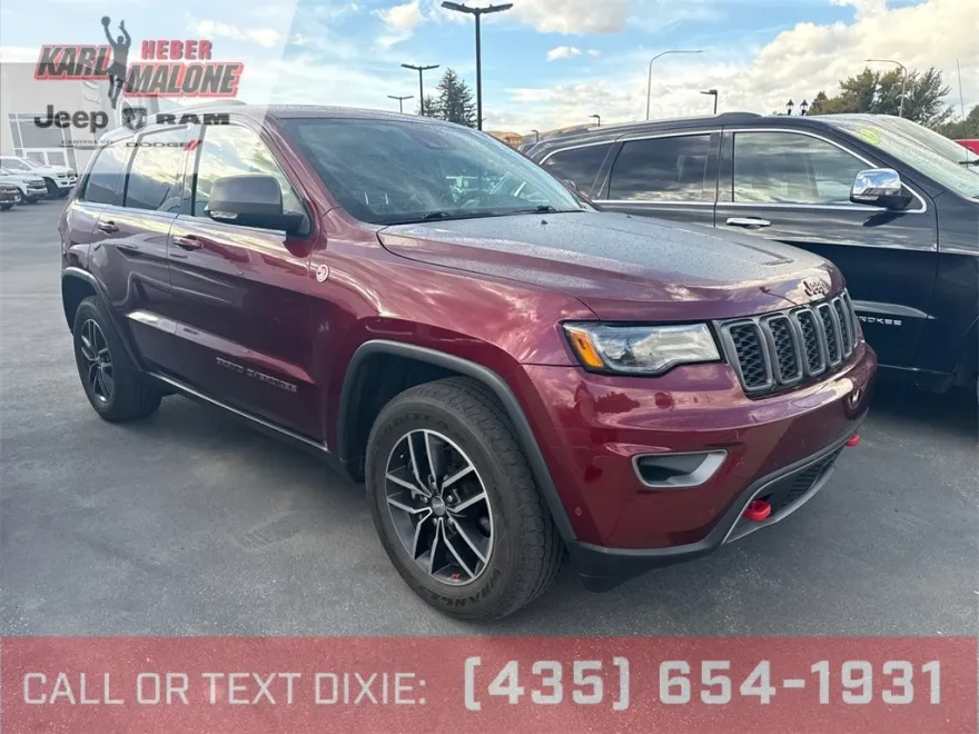 2017 Jeep Grand Cherokee Trailhawk photo 1
