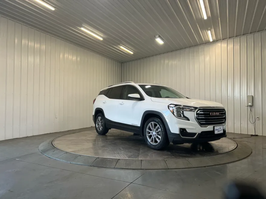2024 Gmc Terrain SLT photo 1