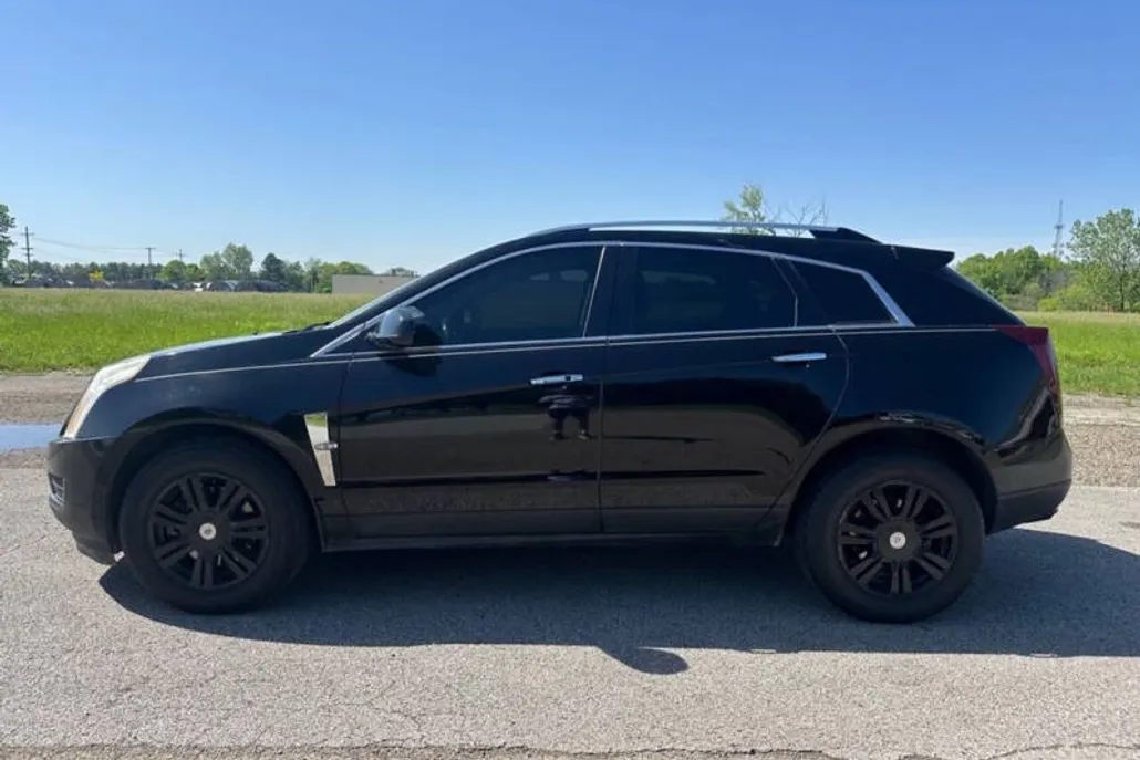 2012 Cadillac SRX Luxury photo 1