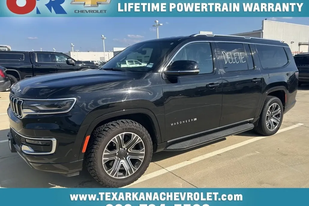 2024 Jeep Wagoneer L Series II photo 1