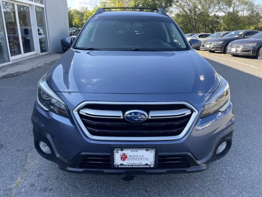 2018 Subaru Outback 2.5i Premium photo 1