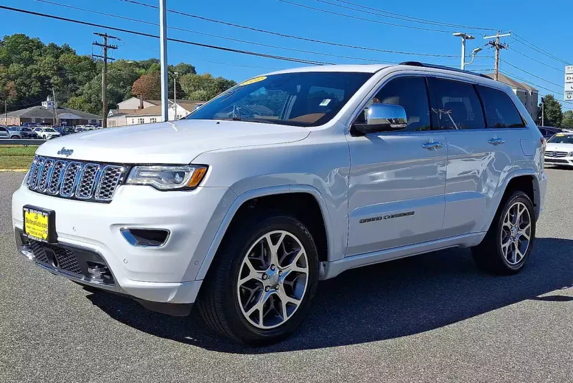 2021 Jeep Grand Cherokee Overland photo 1