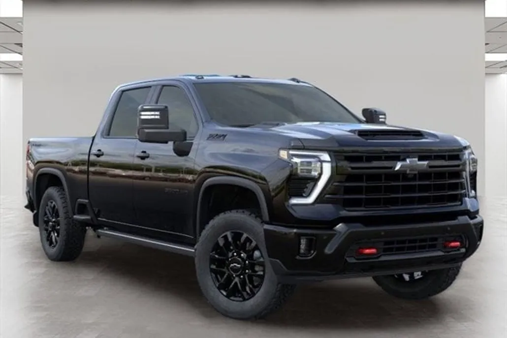 2025 Chevrolet Silverado 3500HD LTZ photo 1