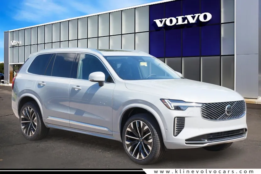 2026 Volvo XC90 B5 Plus AWD photo 1