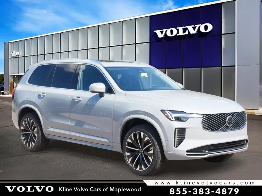 2026 Volvo XC90 B5 Plus AWD photo 1