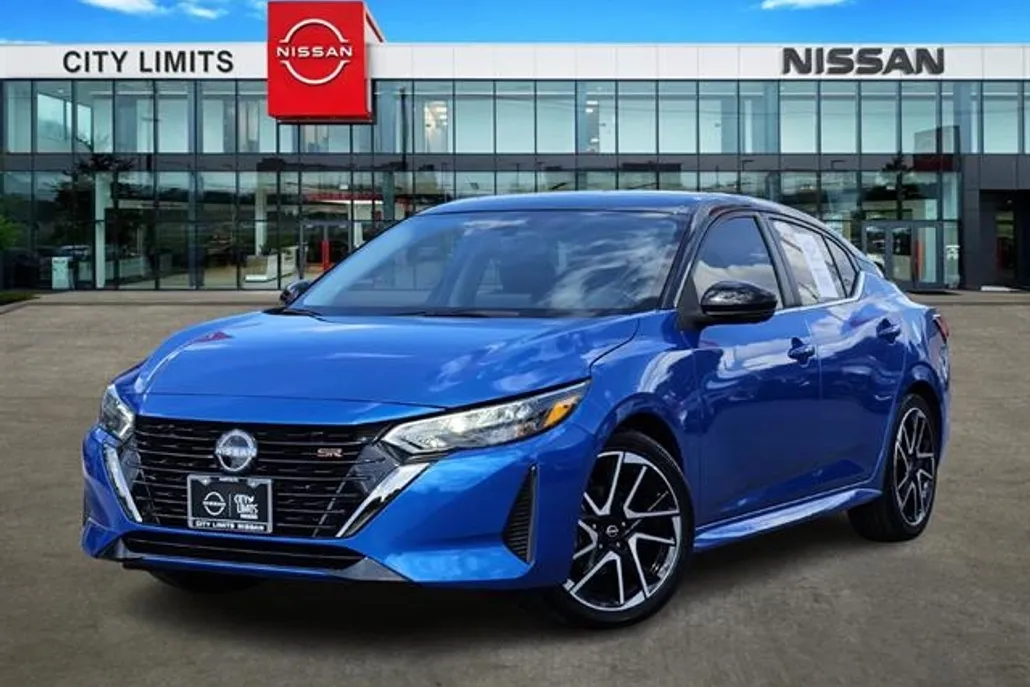 2024 Nissan Sentra SR photo 1